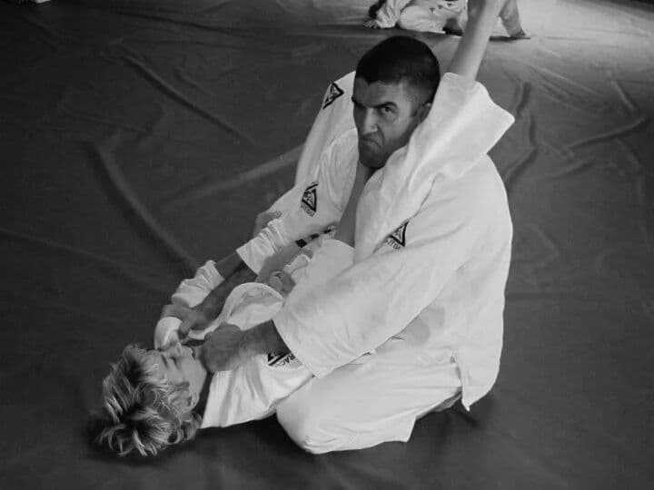 Matt demonstrating an armbar